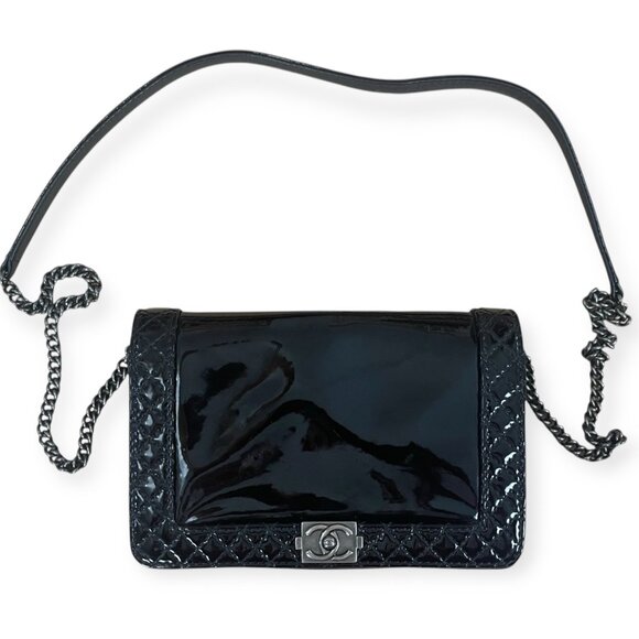 CHANEL Auth WOC Boy Reverso Lambskin Black Patent Leather Crossbody Bag Chain - Picture 13 of 16